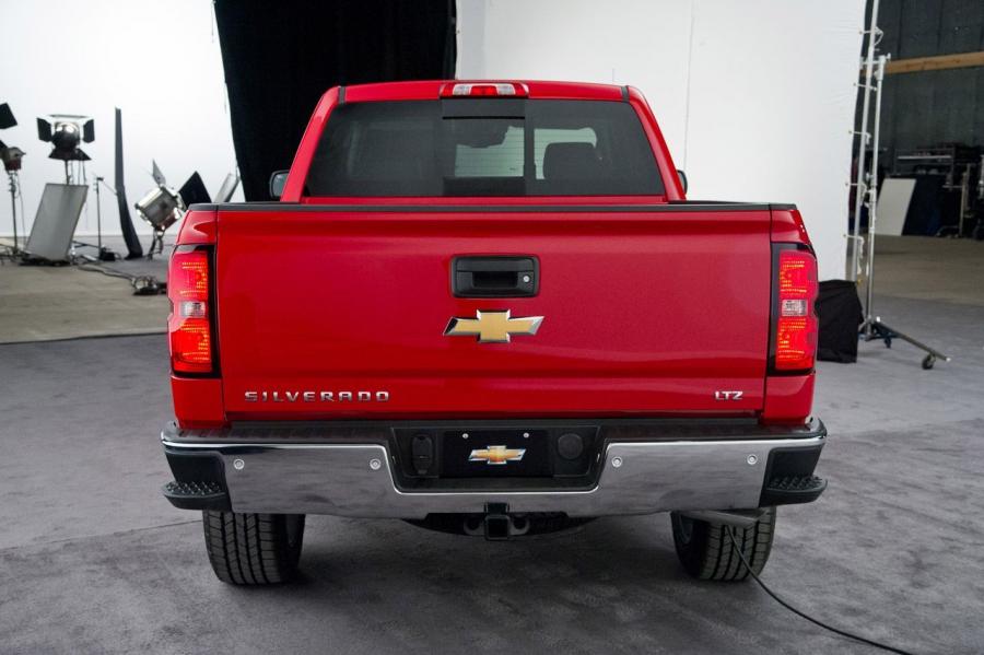  Chevrolet Silverado 2014 года  (фото 26 из 104)